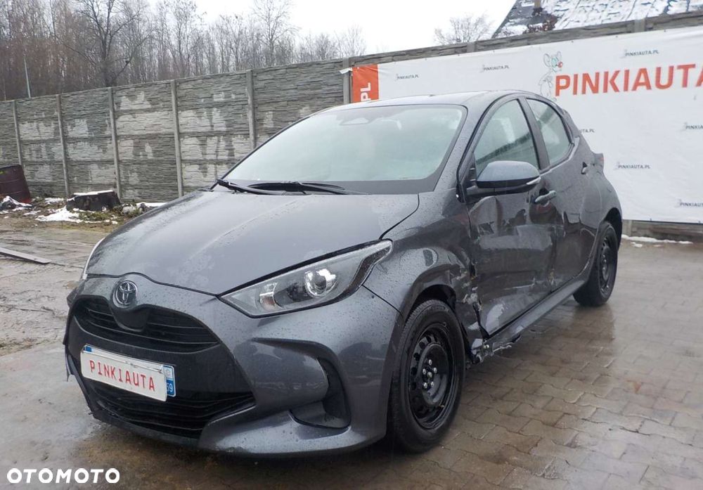 Toyota Yaris - 8