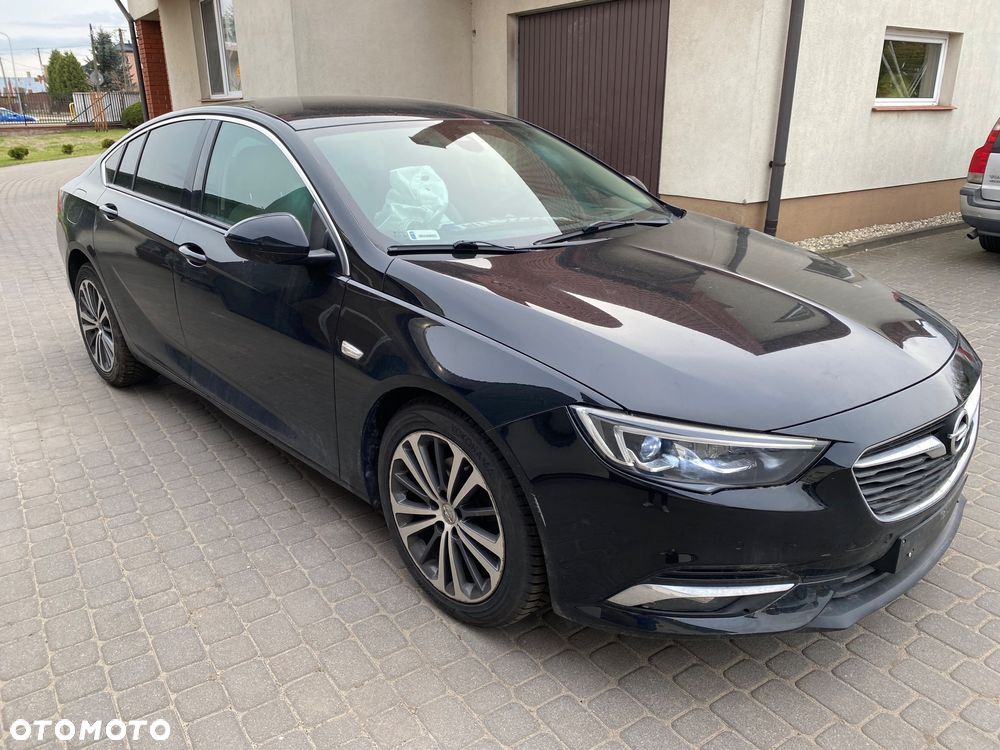 Opel Insignia - 1