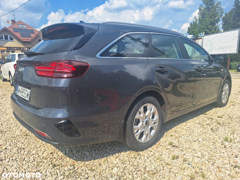 Kia Ceed 1.5 T-GDI M - 11