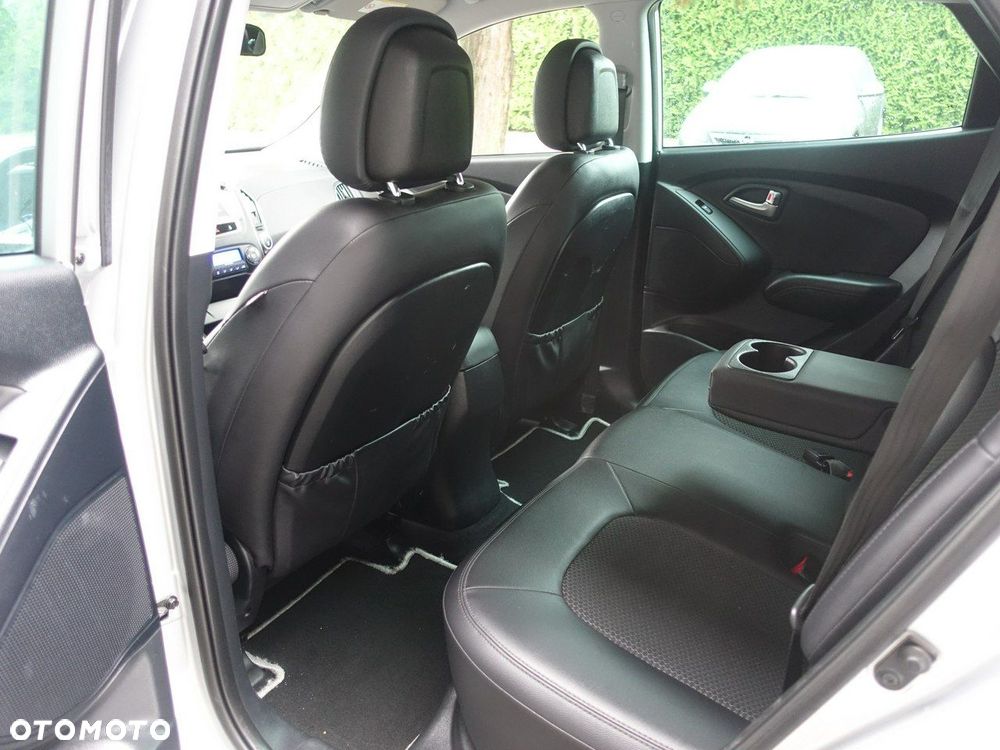 Hyundai ix35 1.6 2WD blue Trend - 14