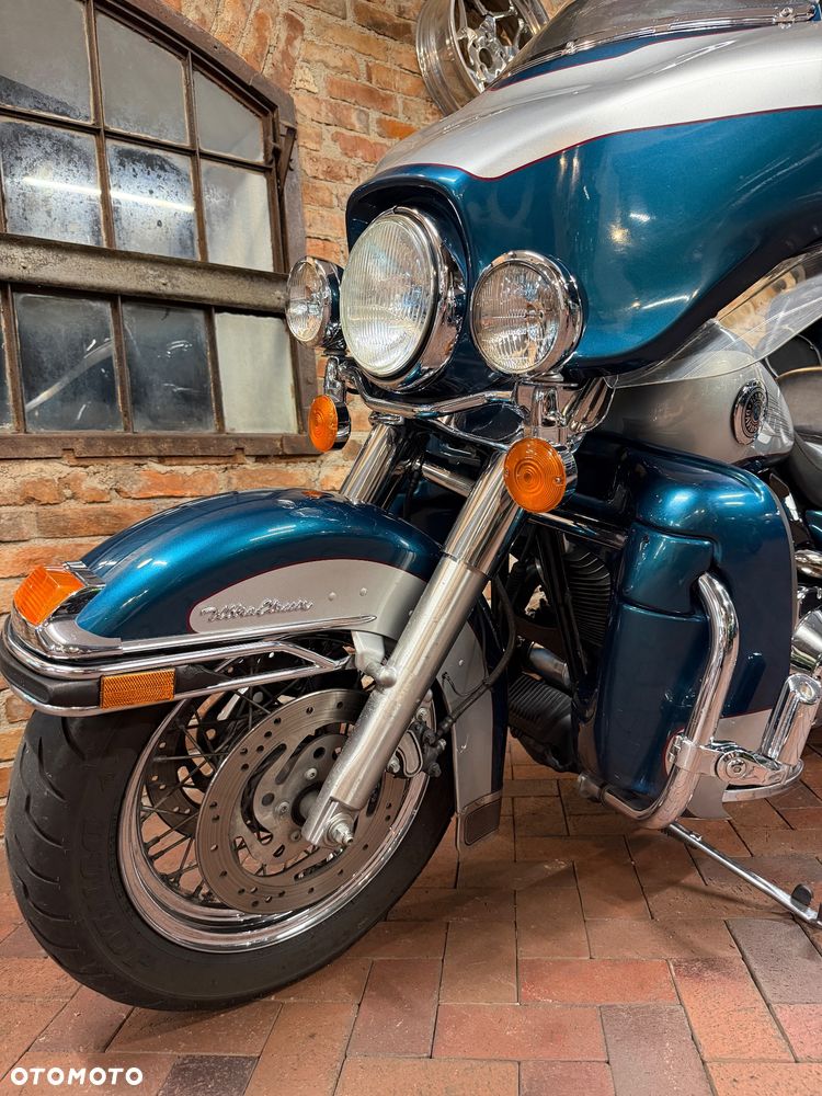 Harley-Davidson FLH Electra Glide - 29