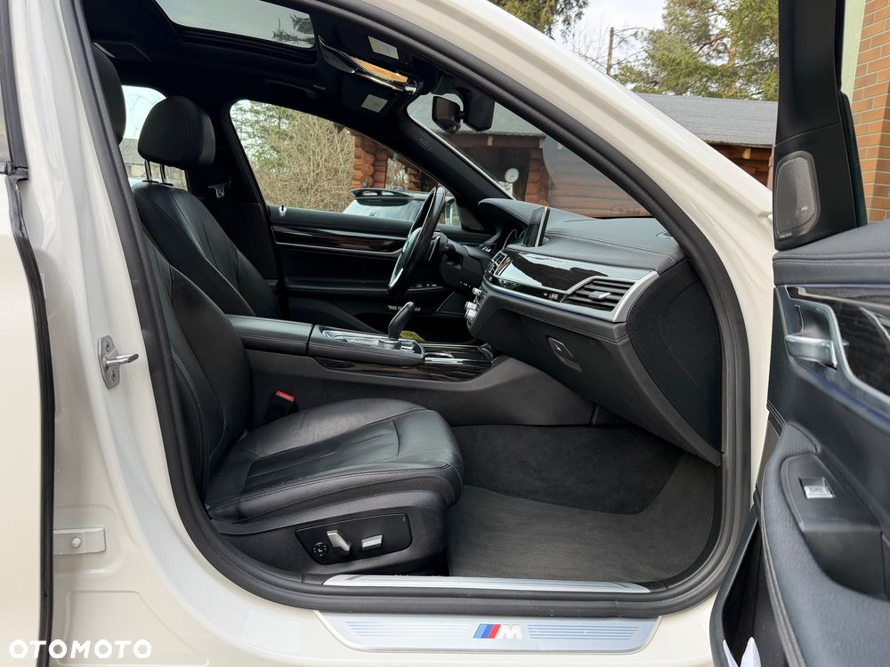 BMW Seria 7 740Li - 10