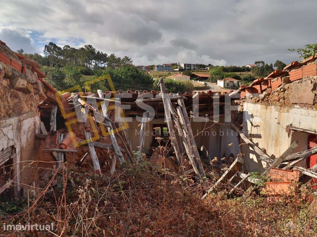 Terreno Urbano com Ruína e Vista Desafogada | A 5 Minutos do Centro... - Grande imagem: 5/16