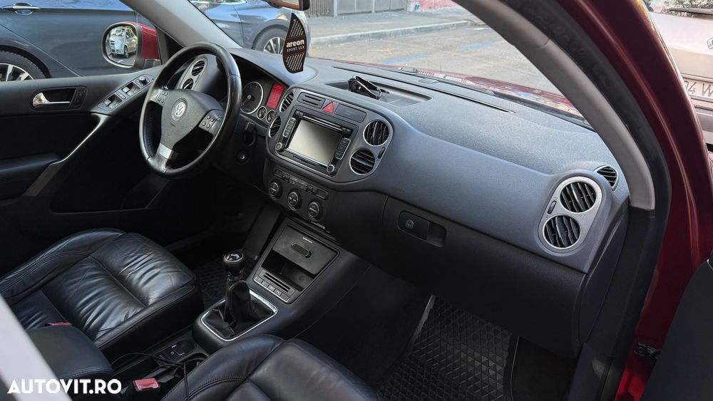 Volkswagen Tiguan - 7