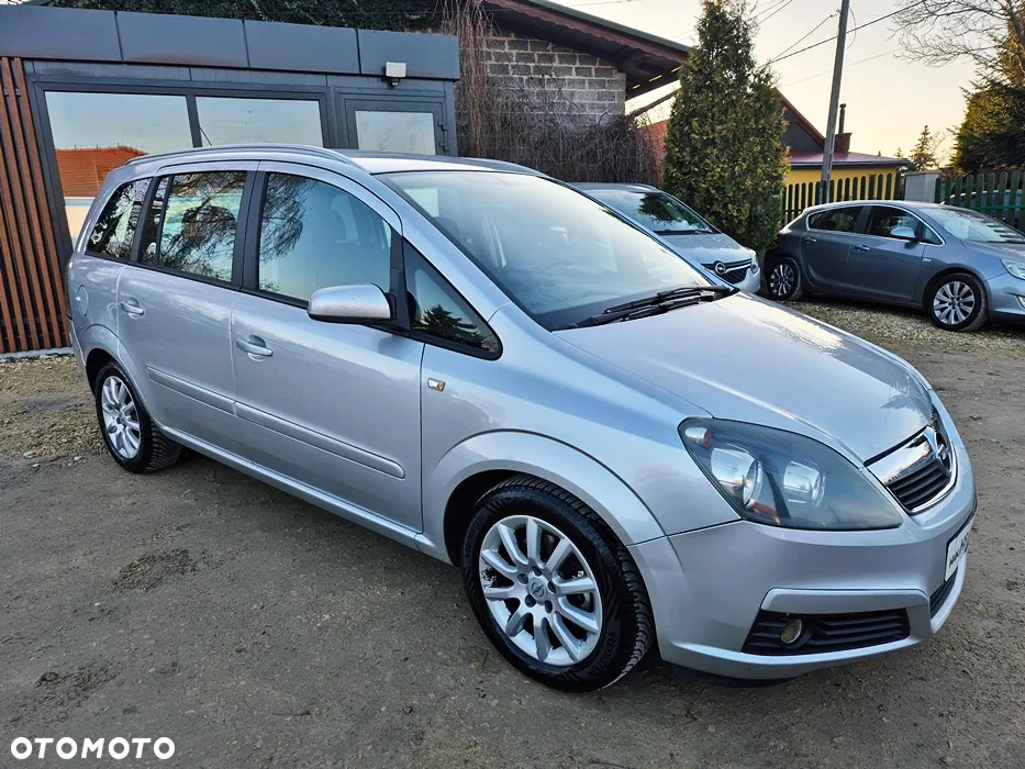 Opel Zafira 1.8 Cosmo - 8