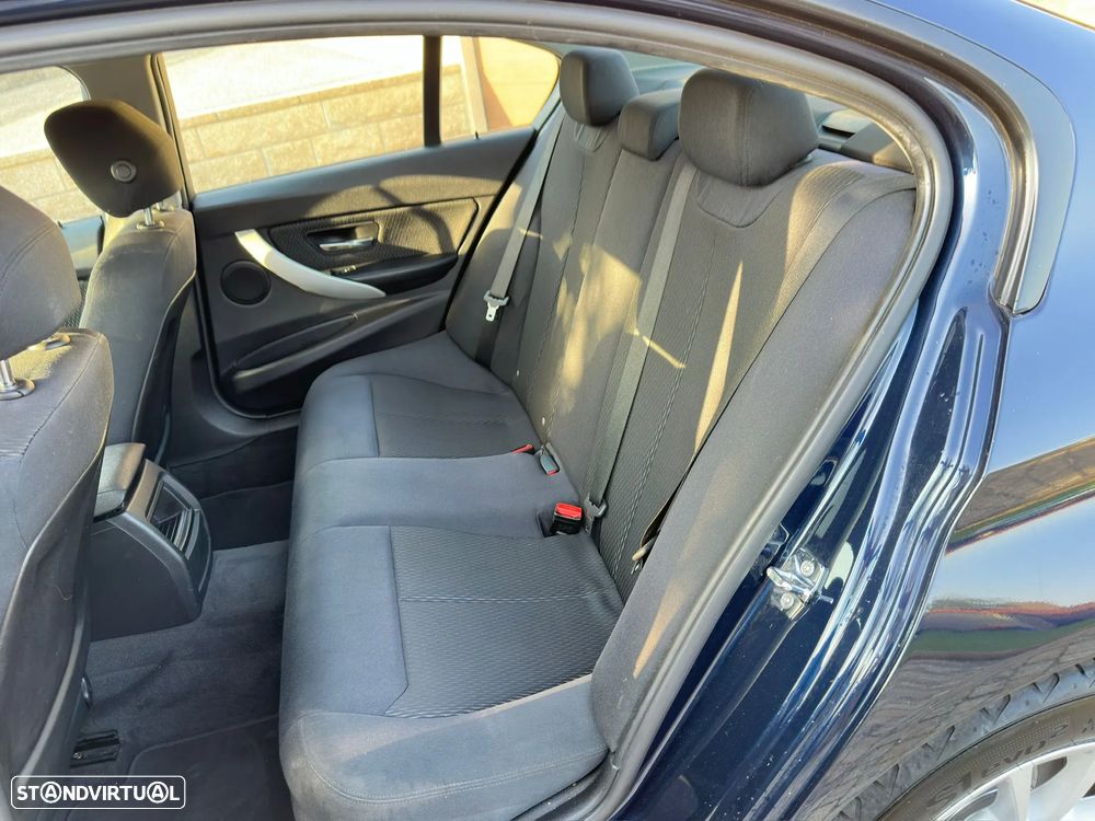 BMW 316 d Line Modern - 21