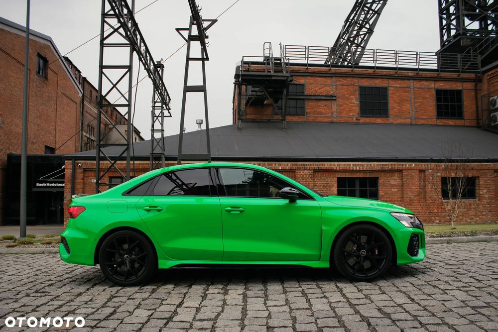 Audi RS3 Limousine - 3