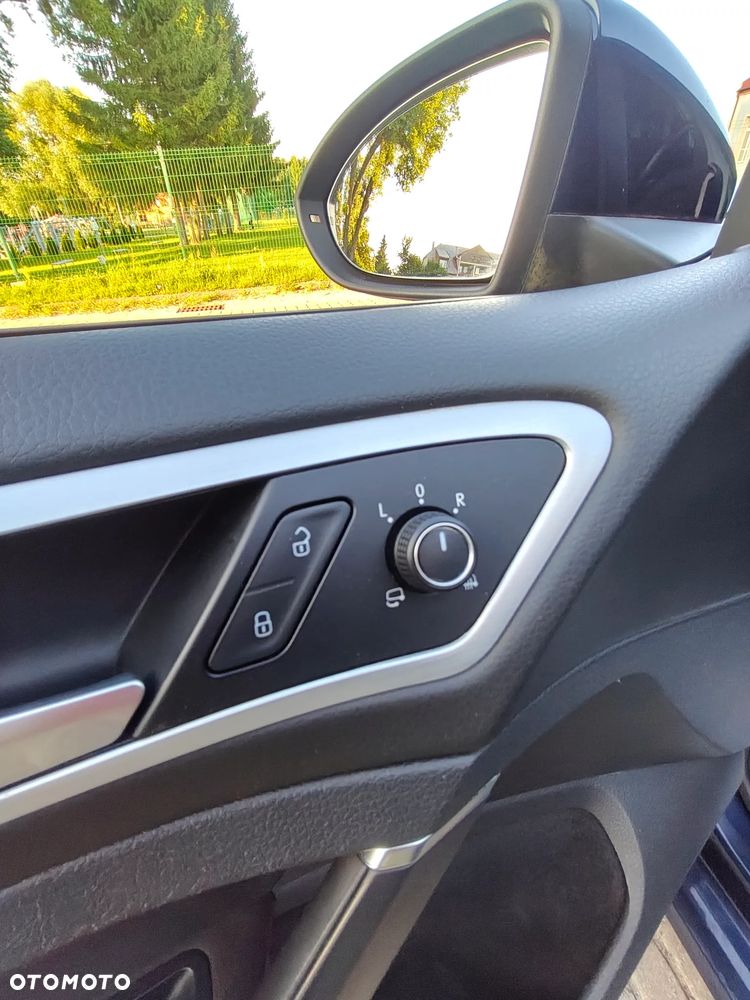 Volkswagen Golf - 15