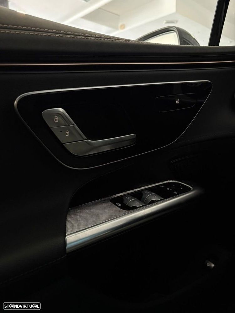 Mercedes-Benz EQE 300 Edition Electric Art - 12