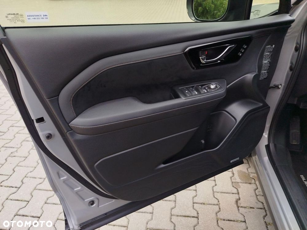 Subaru Forester 2.0i-L Platinum (EyeSight) Lineartronic - 11