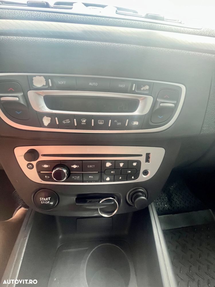 Renault Megane dCi 110 FAP EDC Dynamique - 10