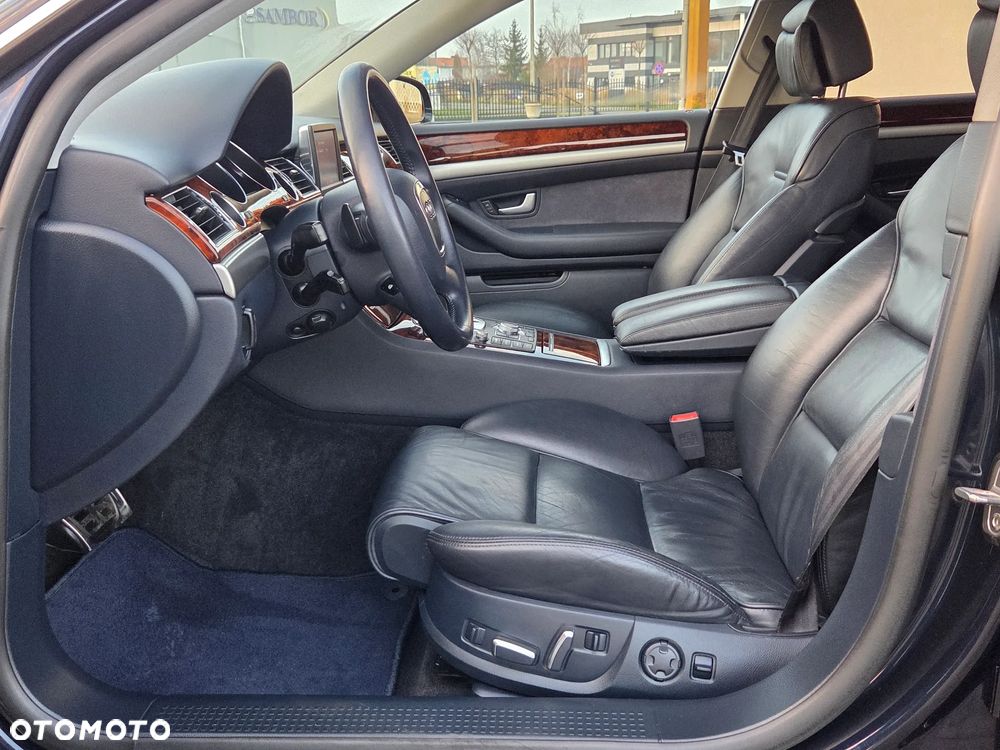 Audi A8 4.2 FSI Quattro - 16