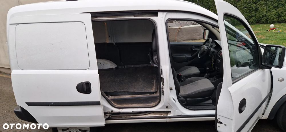 Opel Combo Tour Cosmo - 12