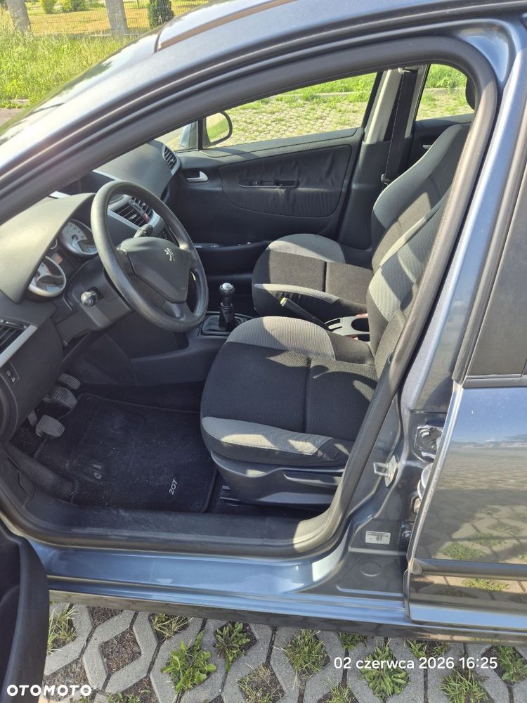 Peugeot 207 1.4 16V Presence - 4