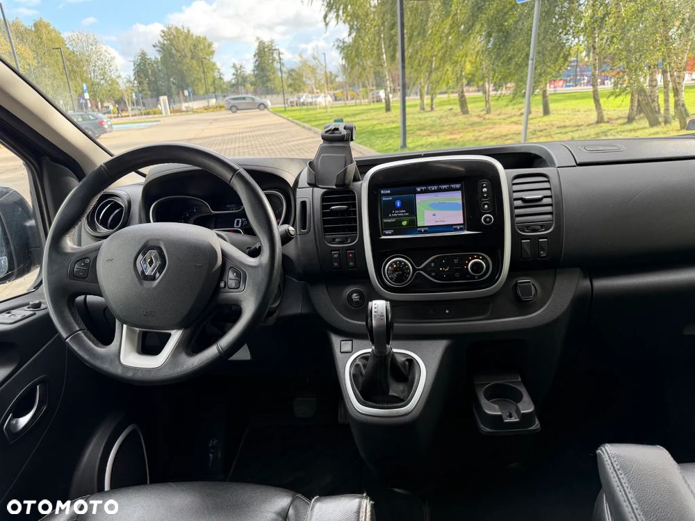 Renault Trafic Grand 2.0 dCi EDC - 17