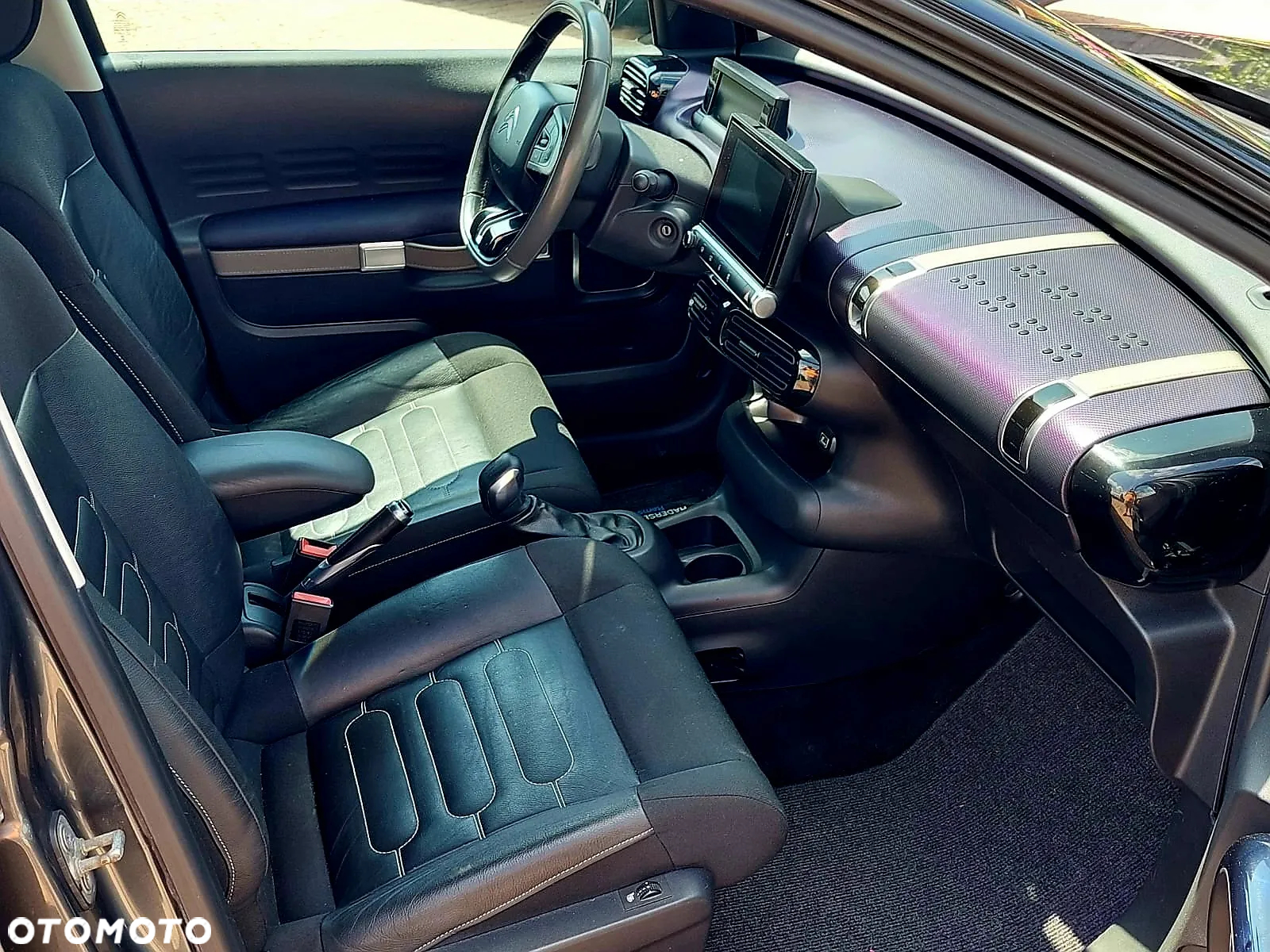 Citroën C4 Cactus PureTech 82 Business Class - 18