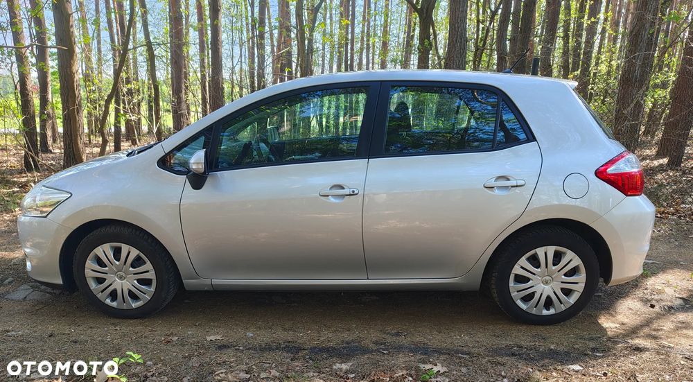 Toyota Auris - 11