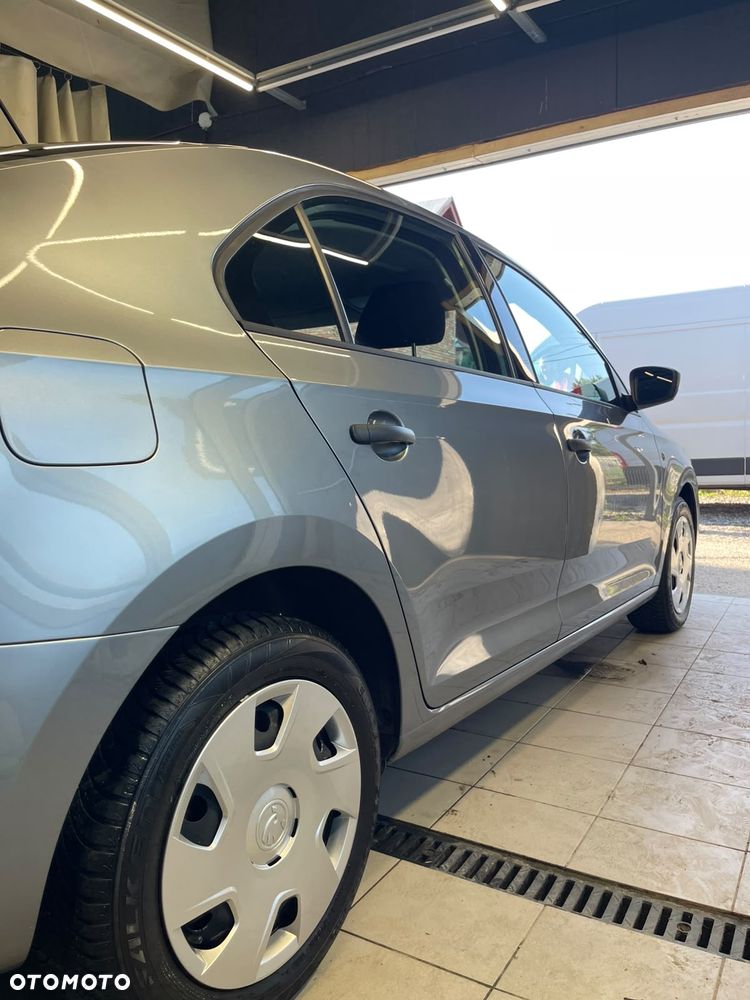 Skoda RAPID 1.2 TSI Cool Edition - 34