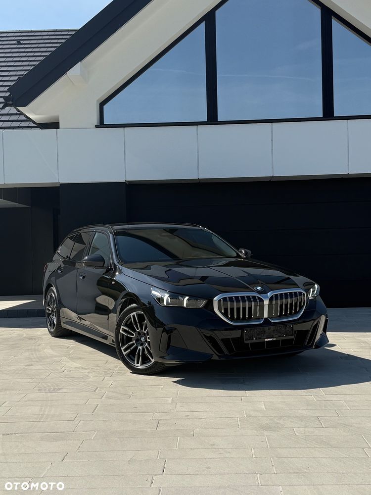 BMW Seria 5 520d xDrive Touring - 33