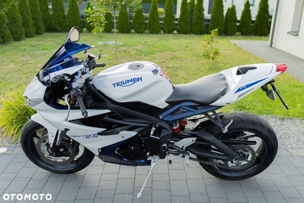 Triumph Daytona - 8