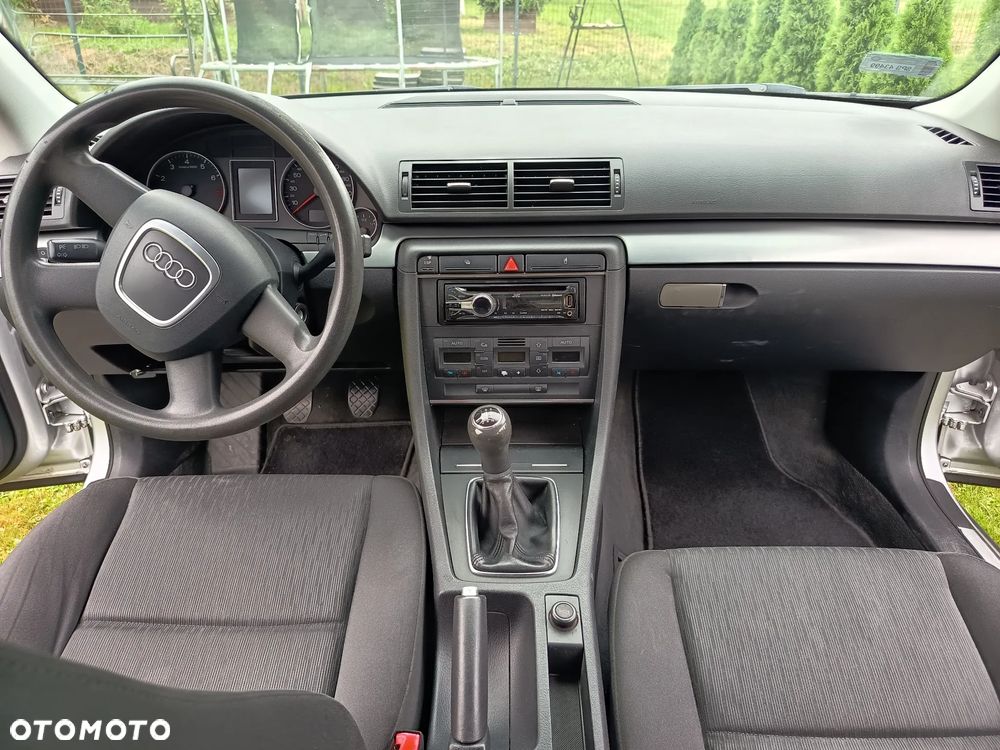 Audi A4 1.6 - 11