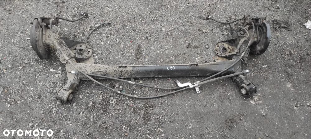 Belka Oś Tylna Hyundai i20 II Bębny - 1
