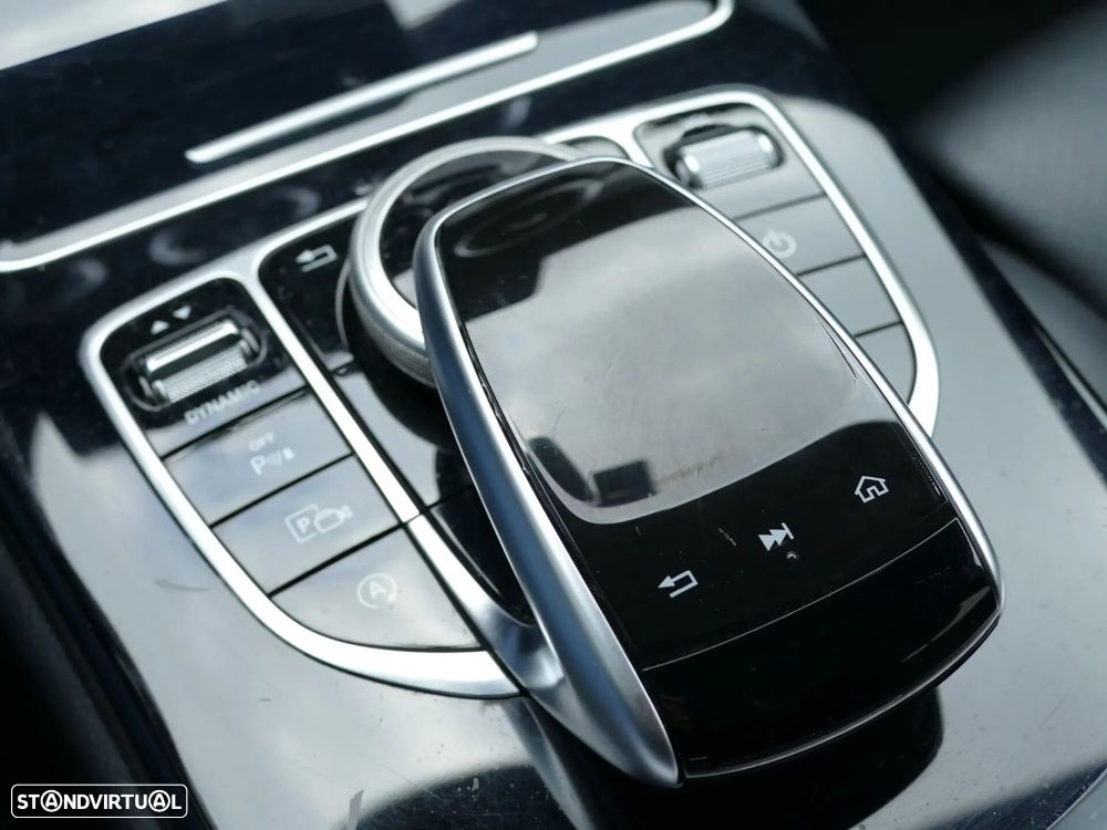 Mercedes-Benz C 220 d AMG Line - 24