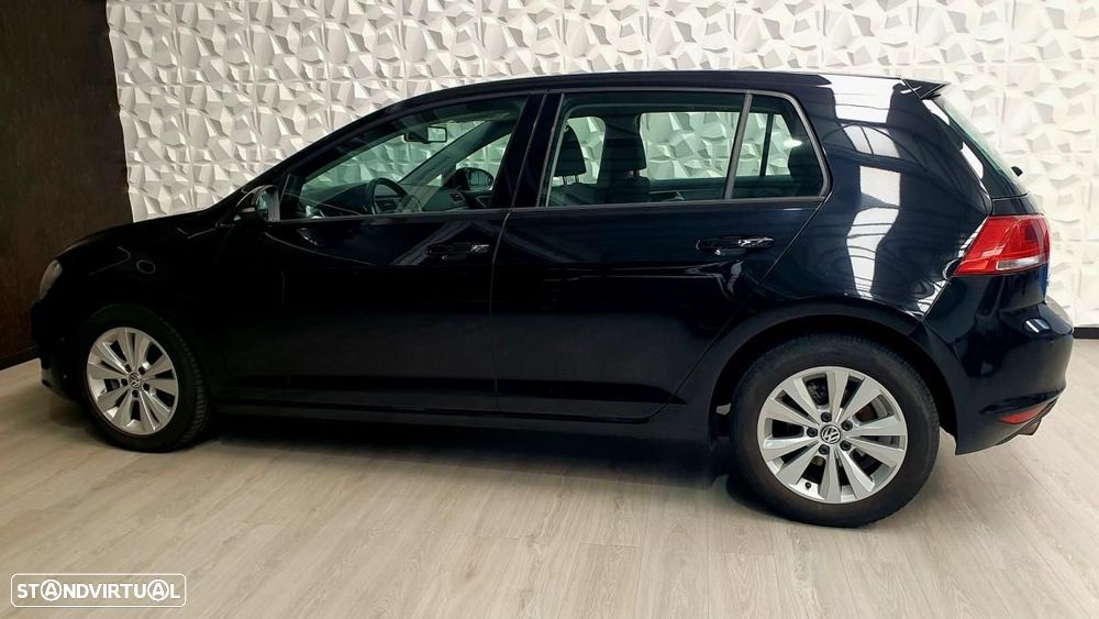 VW Golf 1.6 TDi Trendline BlueMotion - 9