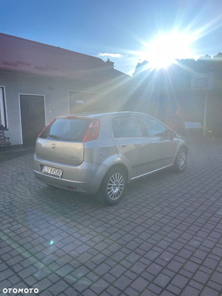 Fiat Grande Punto - 6