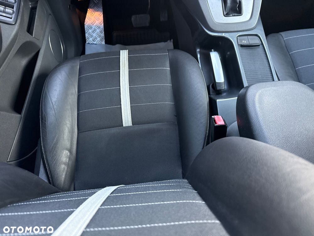 Ford Kuga 2.5 4x4 Titanium - 11