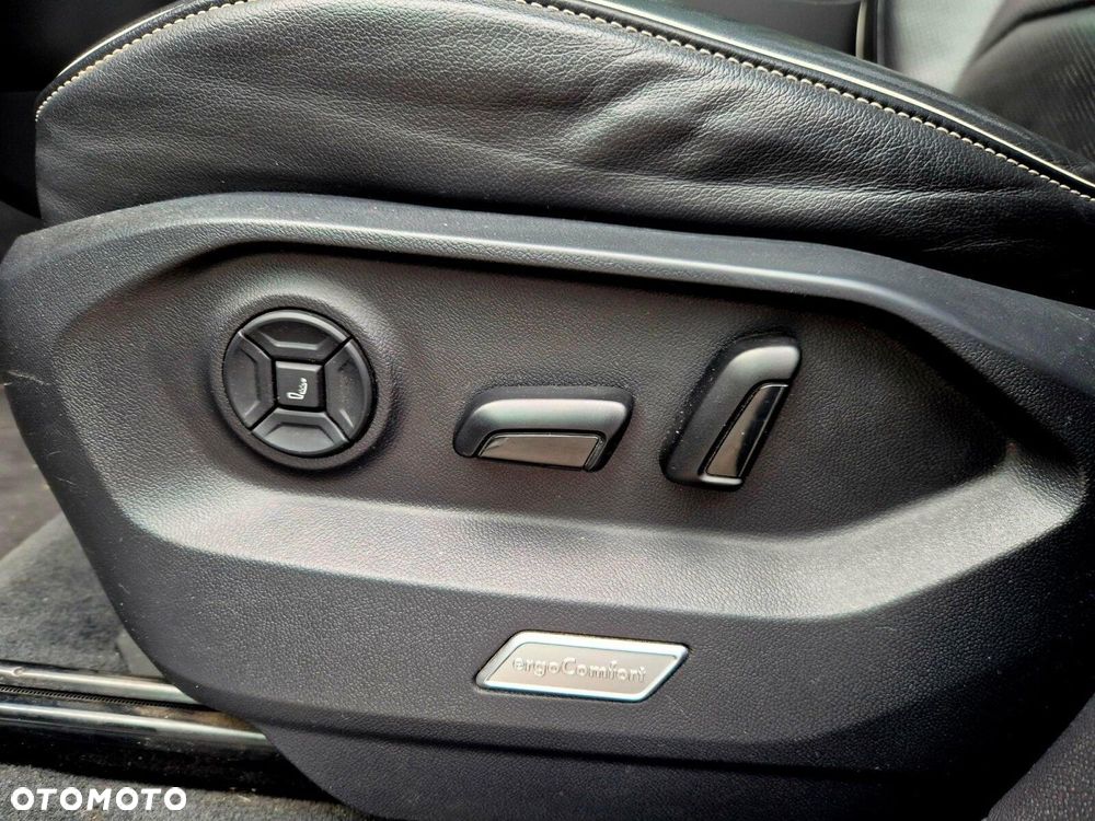 Volkswagen Touareg 3.0 V6 TDI SCR 4Mot R-Line - 9