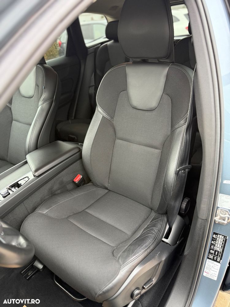 Volvo XC 60 D4 Geartronic Momentum Pro - 12