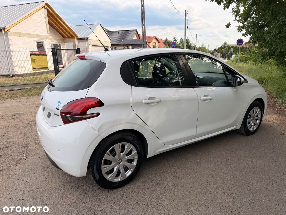 Peugeot 208 PureTech 82 Allure - 9