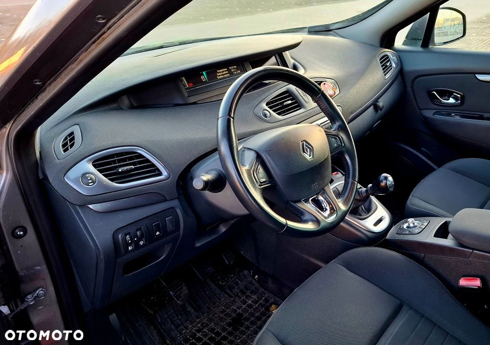 Renault Scenic 1.5 dCi Limited - 4