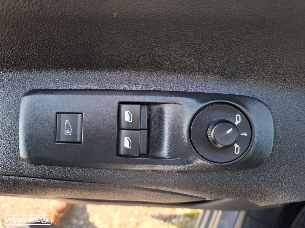 Citroën Berlingo 1.6 BlueHDi L1 Club 3L - 29