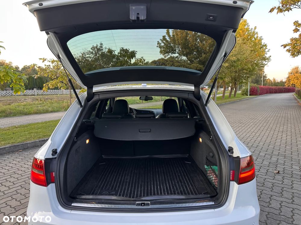 Audi A4 Avant 2.0 TDI e DPF S line Sportpaket - 24