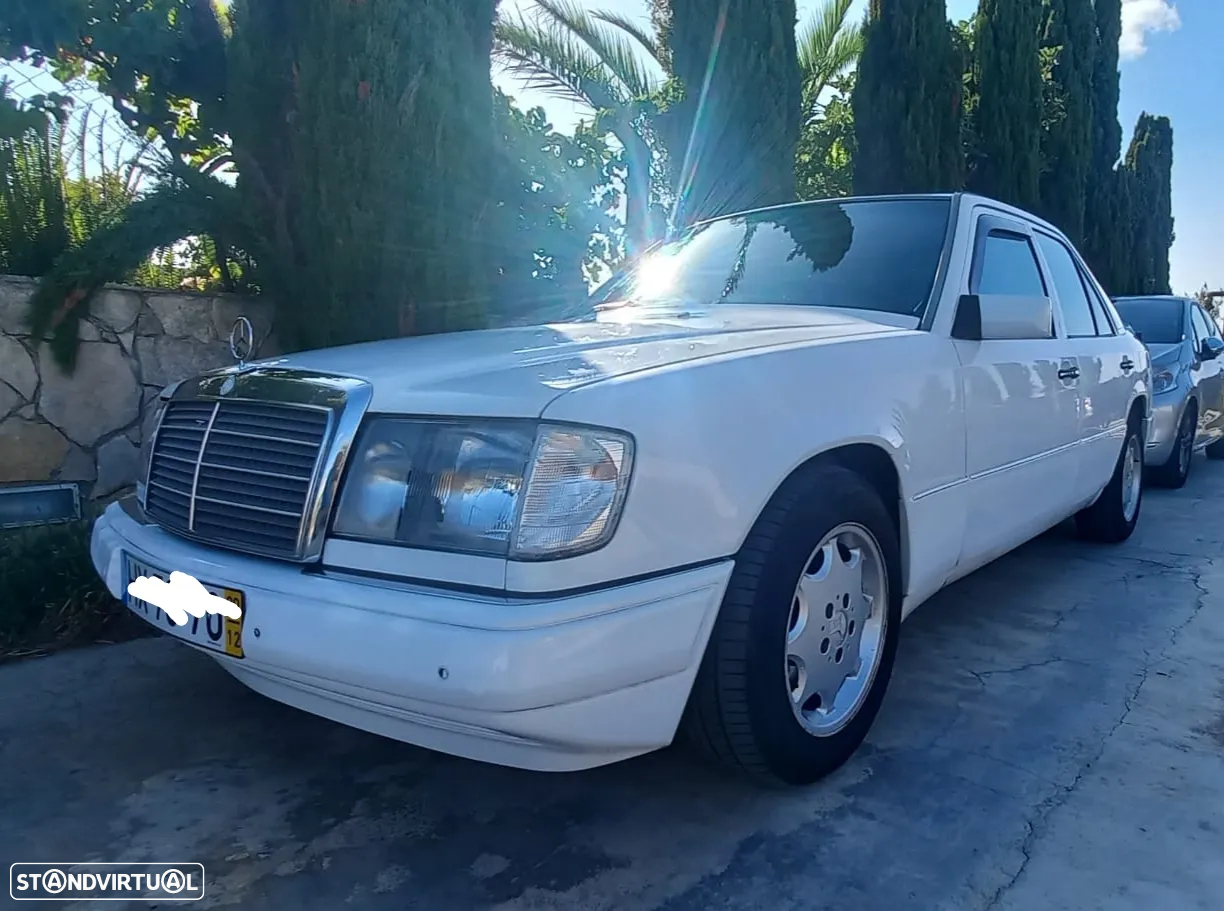 Mercedes-Benz 200 TD - 2