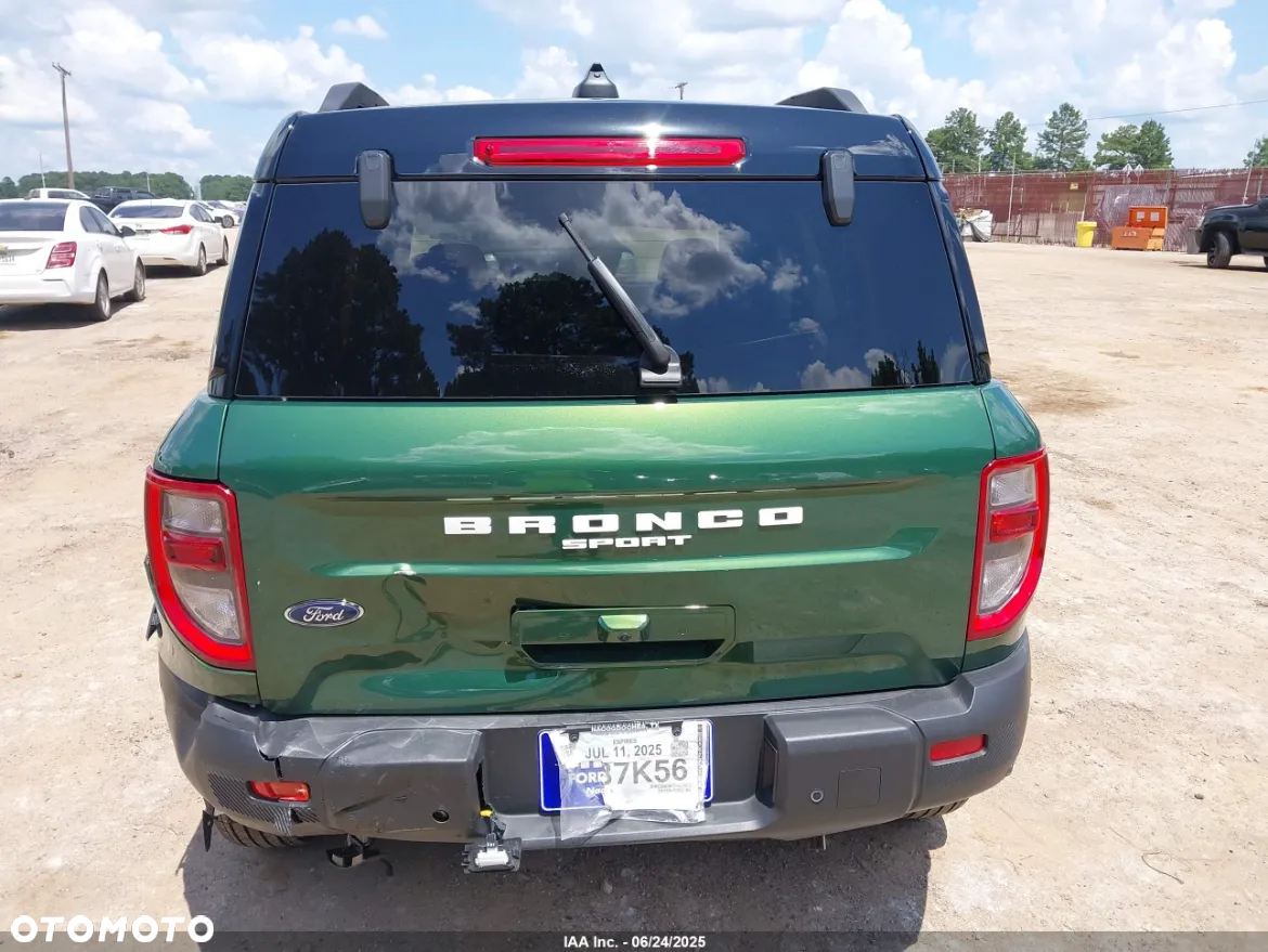 Ford Bronco - 6