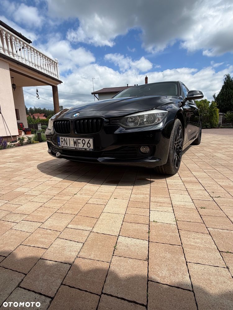 BMW Seria 3 - 12