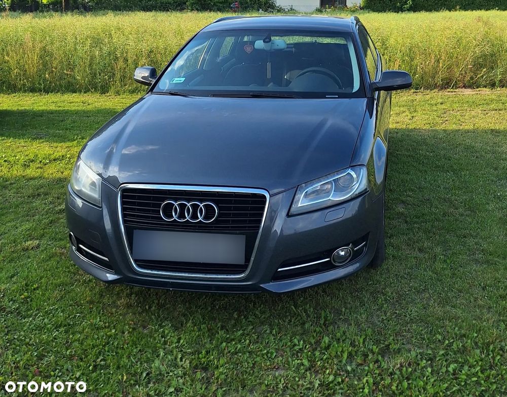 Audi A3 Sportback 2.0 TDI DPF Attraction - 1