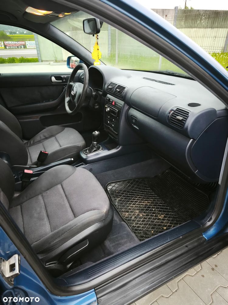 Audi A3 Sportback 1.9 TDI Ambiente - 5