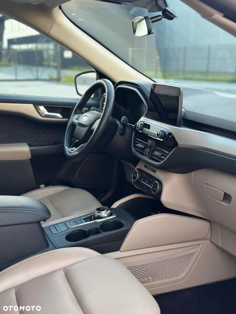 Ford Kuga - 6