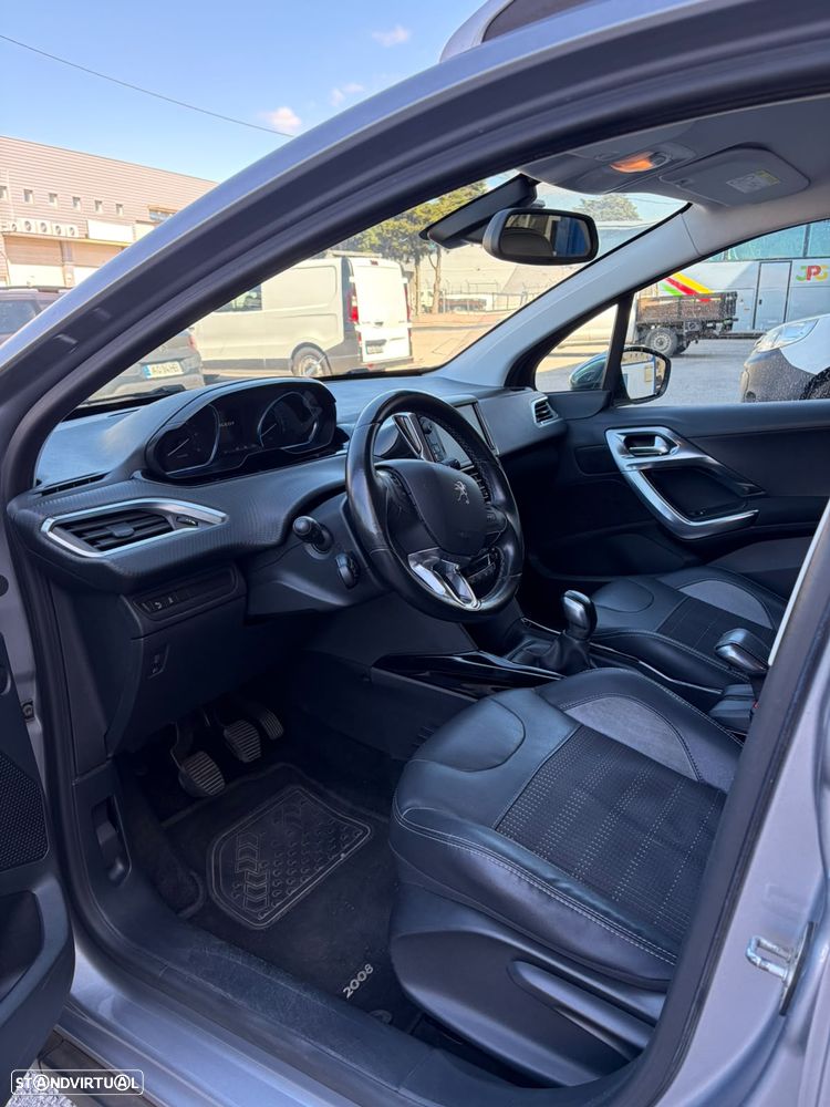 Peugeot 2008 1.6 BlueHDi Allure - 1