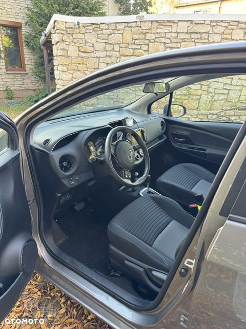 Toyota Yaris - 6