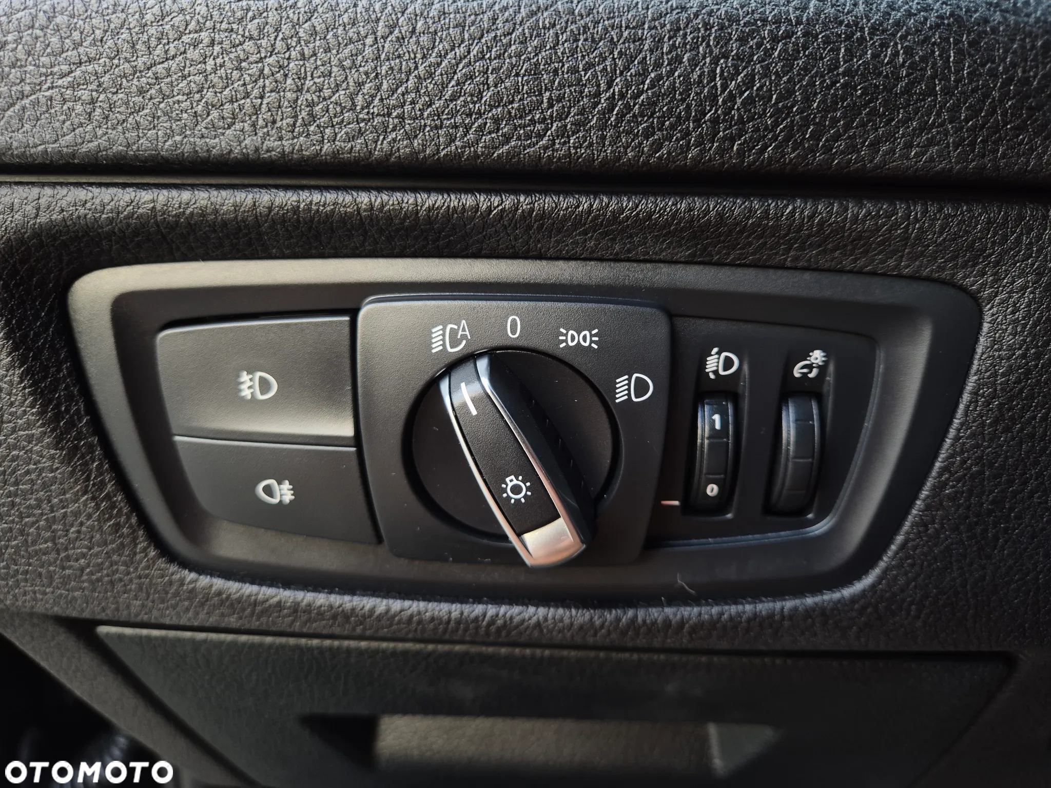 BMW Seria 1 116i - 16