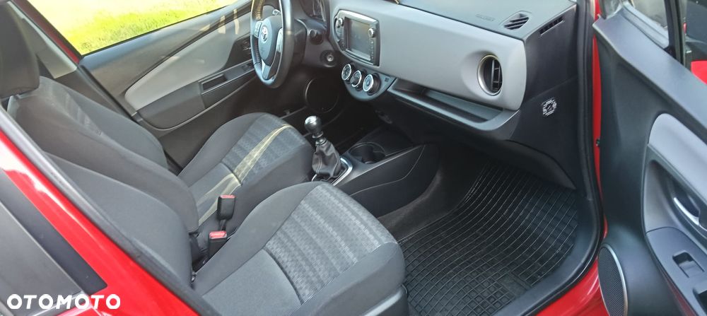 Toyota Yaris 1.33 VVT-i Cool - 12