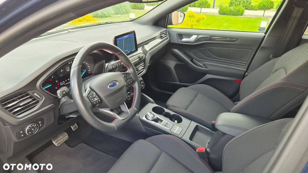 Ford Focus 2.0 TDCi ST-Line Red ASS PowerShift - 11