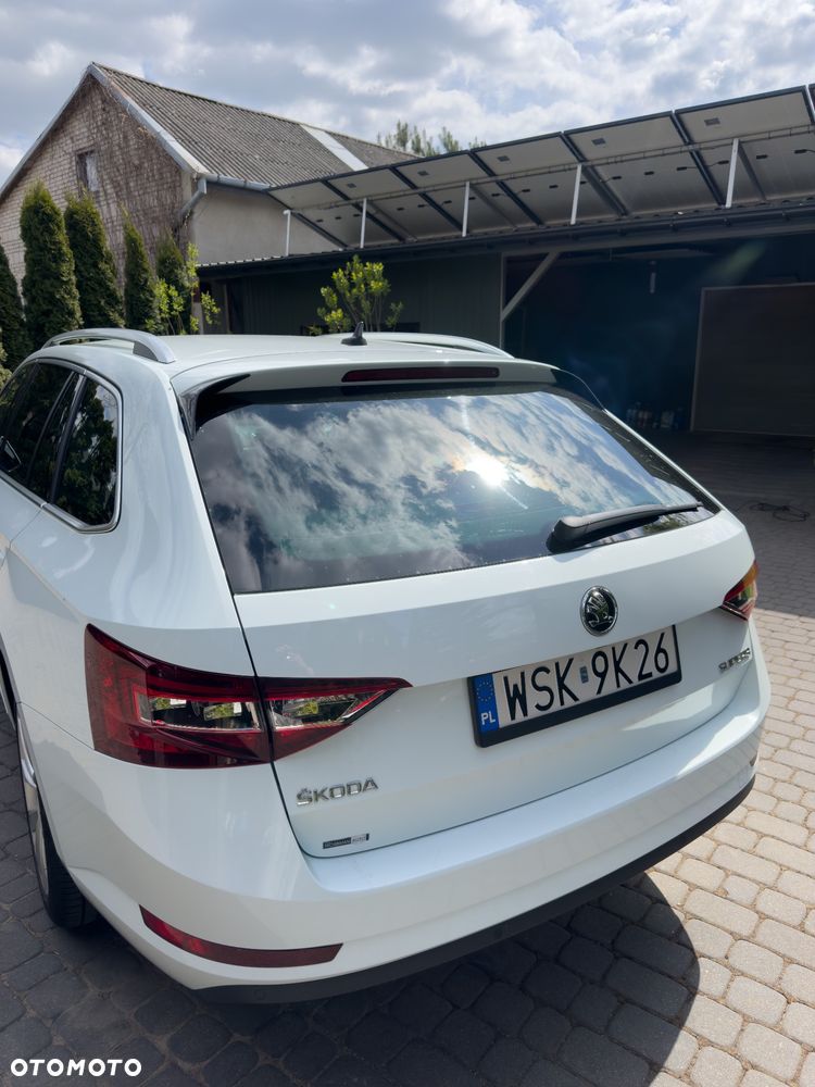 Skoda Superb 2.0 TDI Style DSG7 - 8