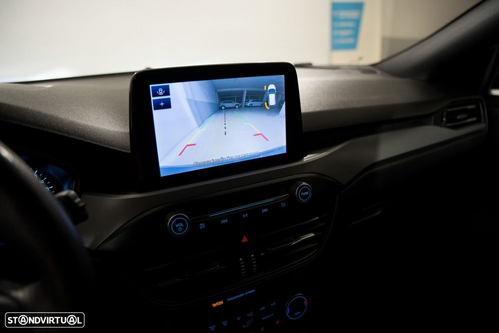 Ford Focus 1.0 EcoBoost MHEV ST-Line - 6