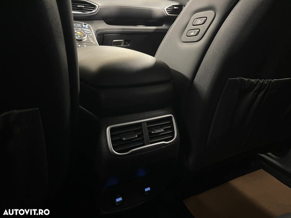 Hyundai Santa Fe 1.6 Plugin-Hybrid 4WD SEVEN Prime - 33